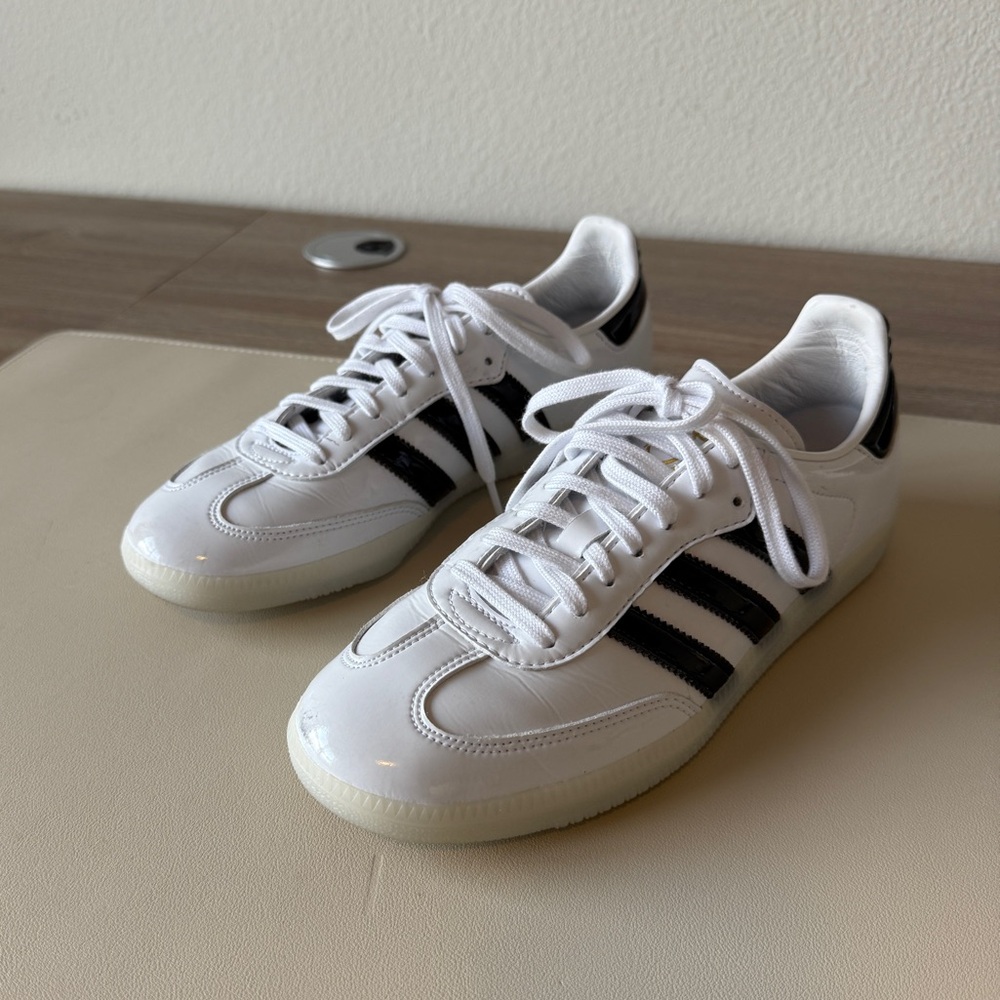 7M/8W, fit like 9W - Adidas Dill Samba Patent Leather Sneakers